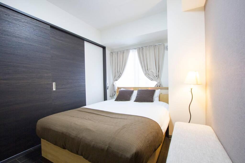 ようこそ札幌へ! 大通公園まで地下鉄10分 定員6名 Firetv完備 1階はセコマ Apartment Luaran gambar