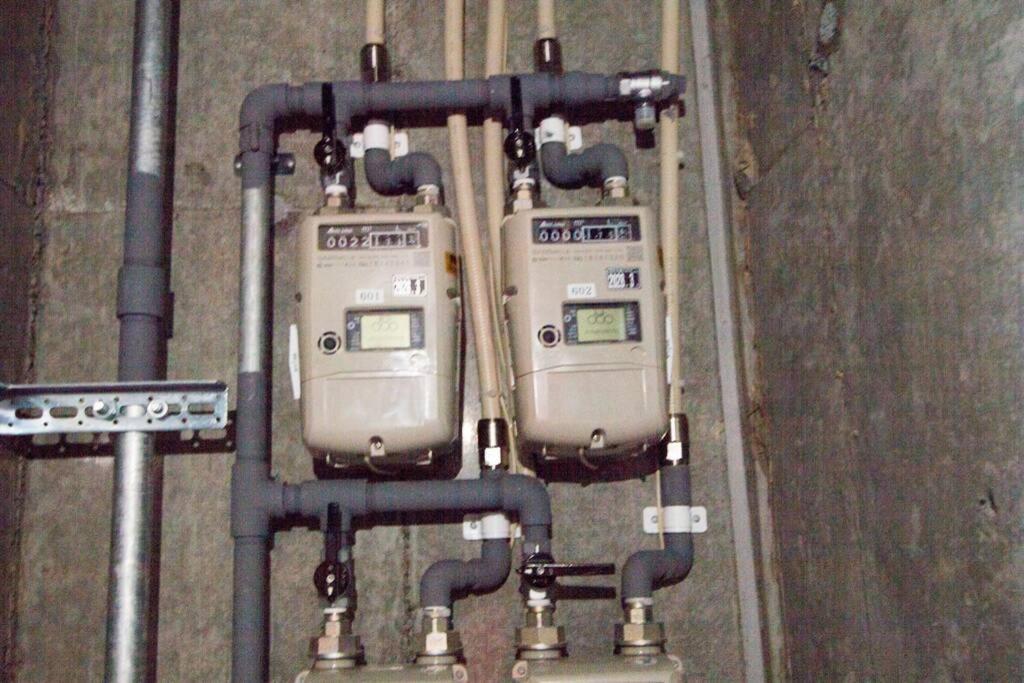 ようこそ札幌へ! 大通公園まで地下鉄10分 定員6名 Firetv完備 1階はセコマ Apartment Luaran gambar