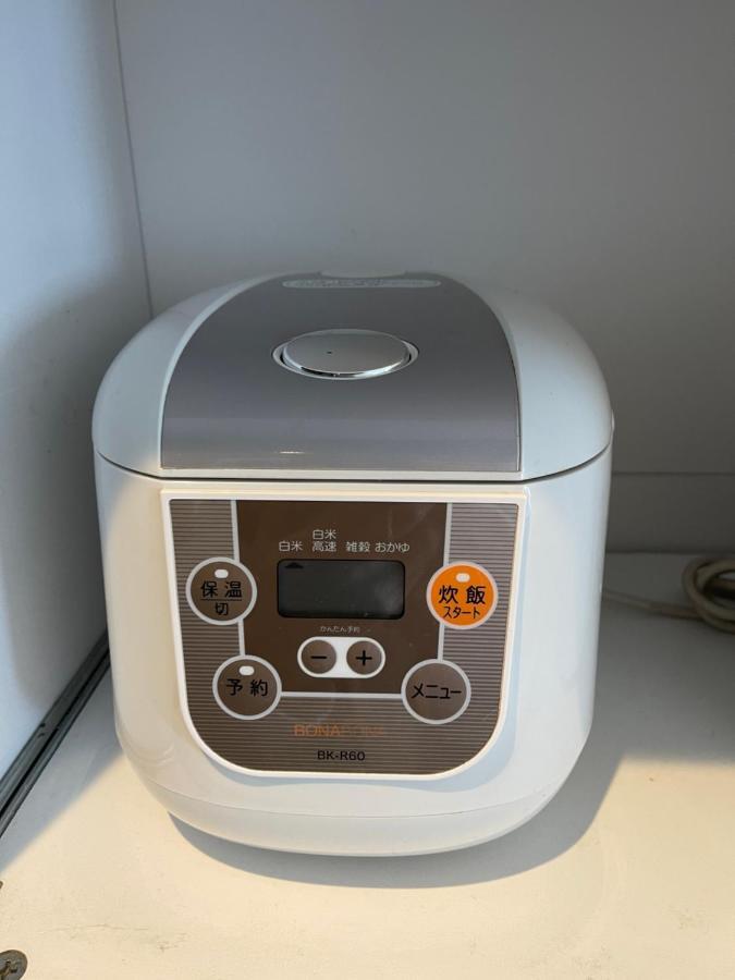 ようこそ札幌へ! 大通公園まで地下鉄10分 定員6名 Firetv完備 1階はセコマ Apartment Luaran gambar