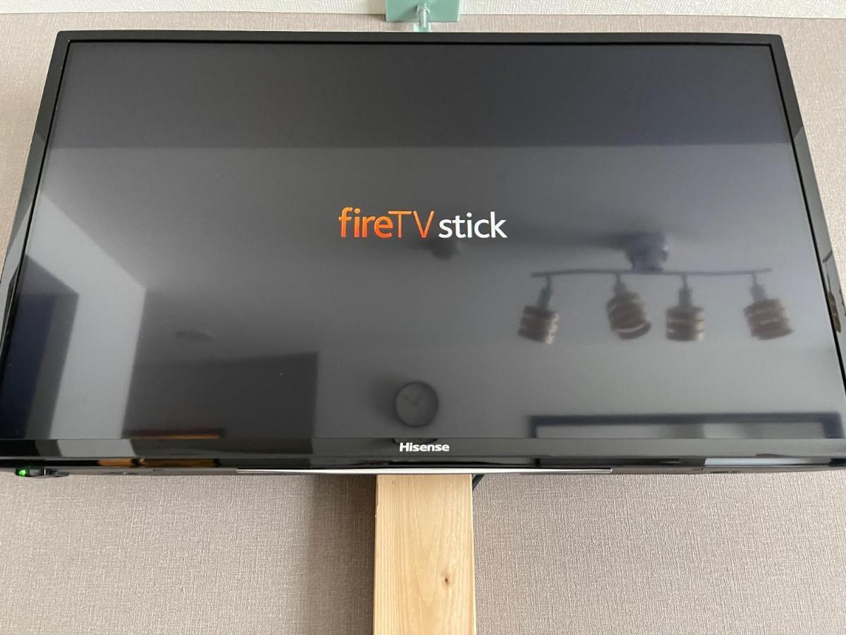 ようこそ札幌へ! 大通公園まで地下鉄10分 定員6名 Firetv完備 1階はセコマ Apartment Luaran gambar