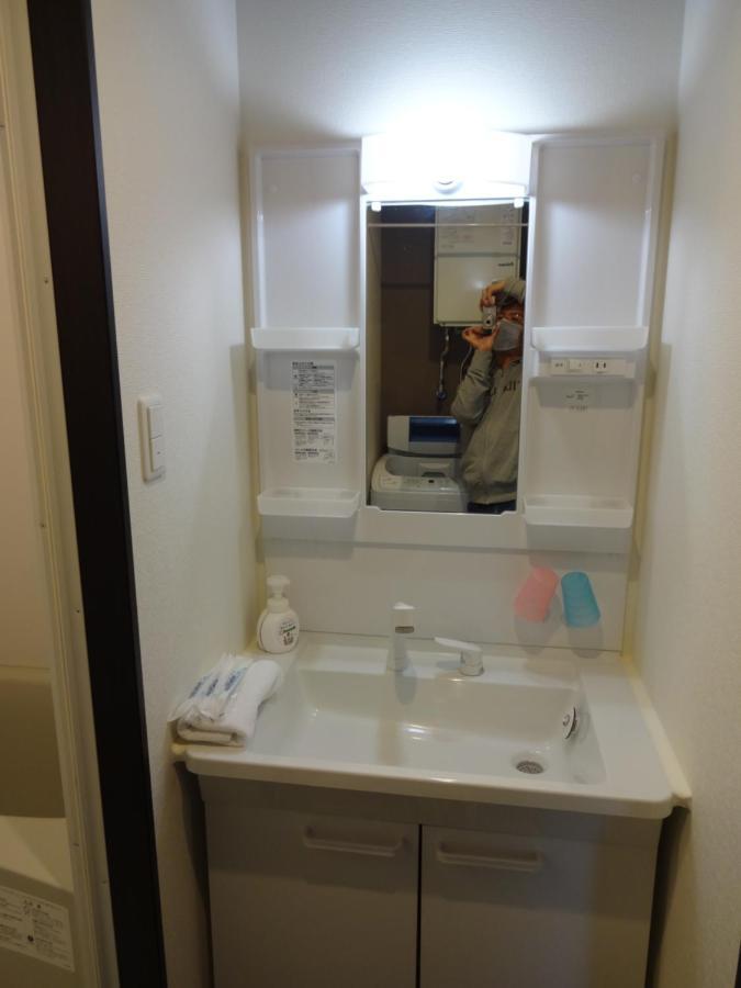 ようこそ札幌へ! 大通公園まで地下鉄10分 定員6名 Firetv完備 1階はセコマ Apartment Luaran gambar